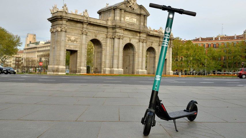 SEAT partners with UFO scooter Madrid
