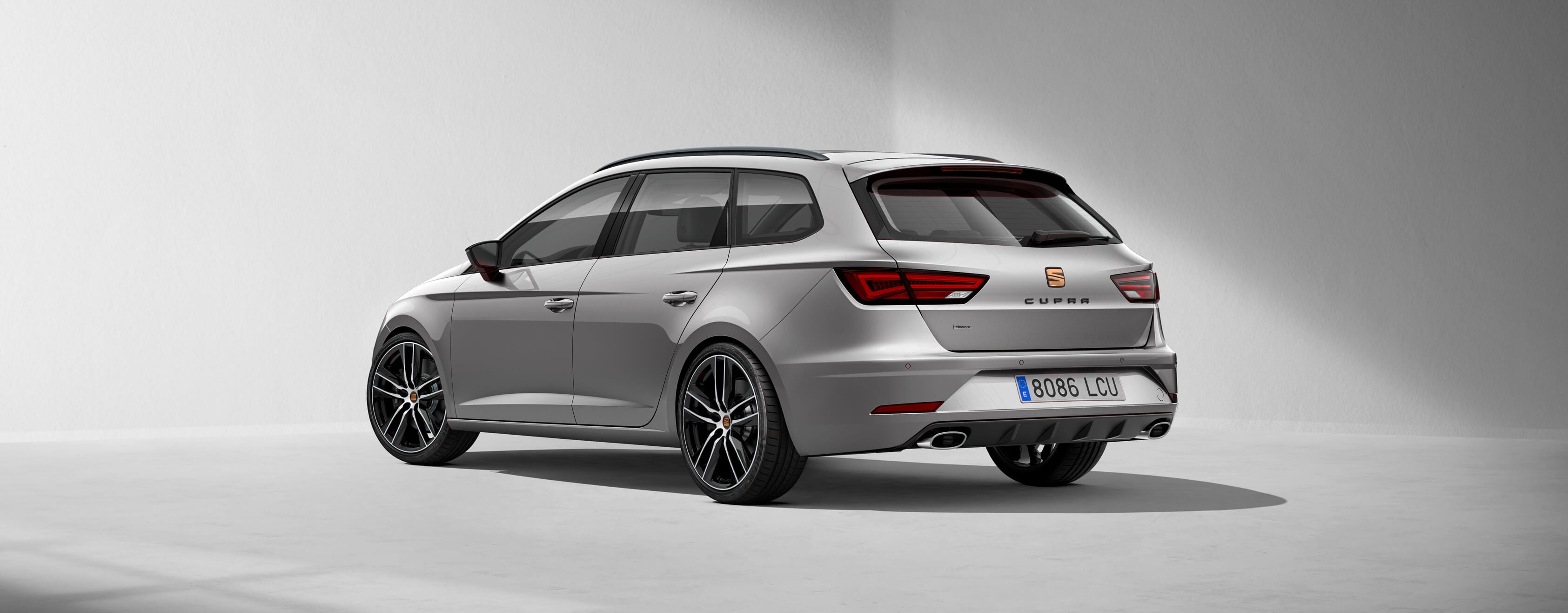 Seat Leon CUPRA and SEAT Leon Sportourer ST CUPRA sports cars – SEAT CUPRA Overview