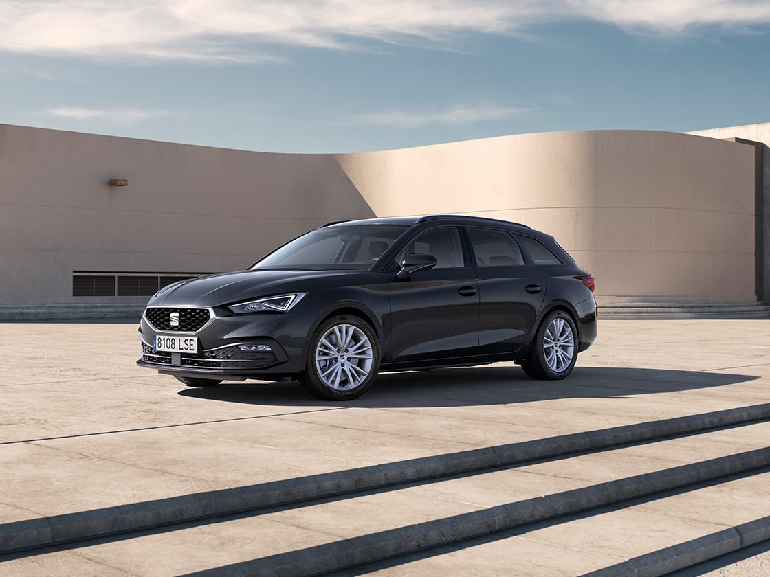 The sest leon style, featuring a sophisticated exterior, stylish inch alloy wheels and tinted rear windows. Designed for comfort and elegance, it’s an excellent choice among cars for sale.